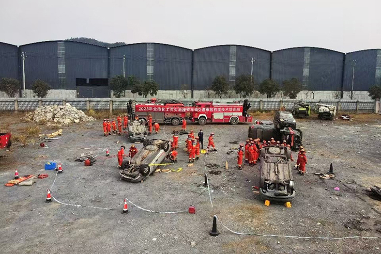 车辆救援与脱困技术